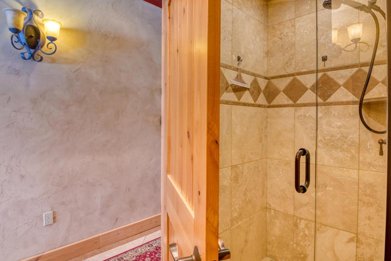 Grande Getaway Villa South Fork Bagian luar foto